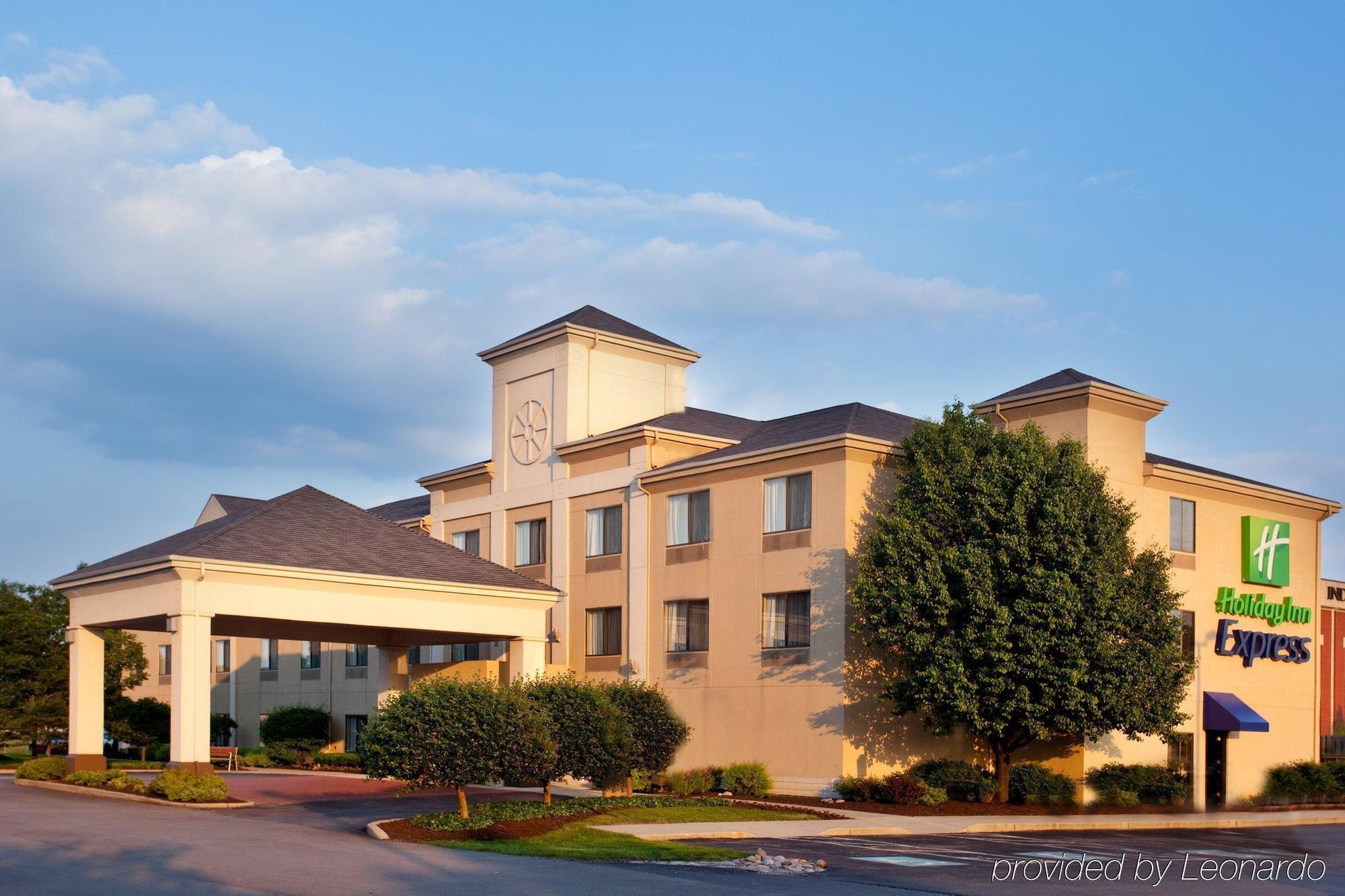 Baymont By Wyndham Merrillville Exteriör bild